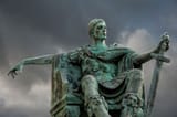 statue-emperor-Constantine-Roman-Christian-York-Minster