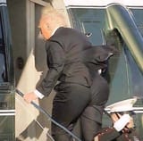 3DBFBFD100000578-4263578-Some_users_compared_President_Donald_Trump_s_behind_to_his_Canad-a-27_1488196743600