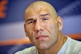 nikolai-valuev-2ba0988f-8cc5-40ac-a734-f00f476370c-resize-750