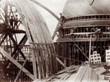 Dome_and_section_of_the_roof_truss_for_the_Palace_of_Varied_Industries_building_during_construction_for_the_1904_World&#039;s_Fair