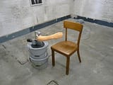 256px-Bunker_Berlin_Masturbation_Machine
