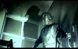 28-days-later-brendan-gleeson-zombies-stairwell