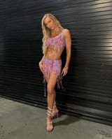 charlotte-flair-looking-good-backstage-v0-vrehmp4zq1ie1