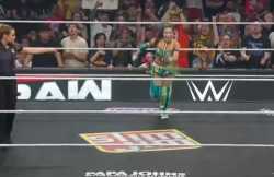 Kairi Raw June 16 2025 Liv Morgan injury celebration 1_thumb.jpg