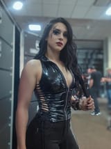 stephanie-vaquer-6-17-25-v0-drsuigml7l7f1