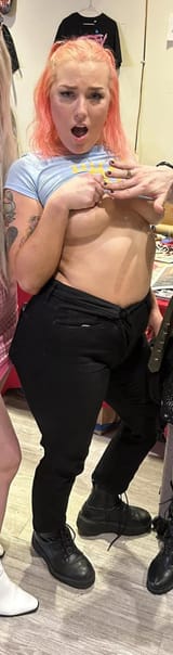 1678902796332168 - allie