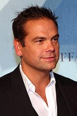 Lachlan_Murdoch_in_May_2013