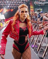 becky-lynch-in-ring-gear-lookbook-v0-d2a716l1r2fe1