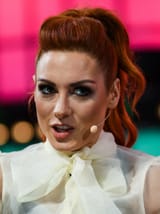 Becky_Lynch,_7_November_2019_02_(cropped)
