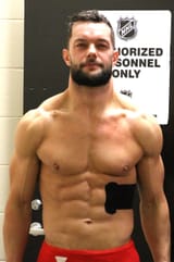 Finn_Bálor_Backstage_cropped
