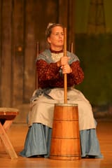 auntellerbutterchurn