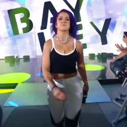 Bayley (4)_thumb.jpg