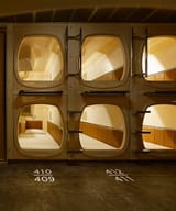 c-sauna-capsule-hotel-tokyo-designboom-1-600
