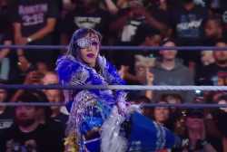 Kairi Raw 7-14 umbrella_thumb.jpg