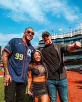 When the stars align at Yankee Stadium 🏟️🤩 (1)