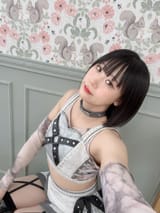 Gx0niqUbsAIQ867