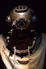 1920s-navy-diving-suit