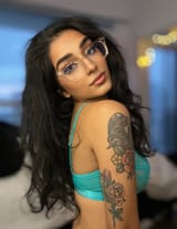 (43)