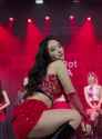 Image to video 丨 female&#039;s complete outfit quickly vanishes instantly, clothes di (1)_thumb.jpg