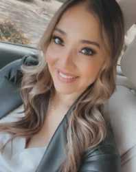xvideosdownload.pro-ai-in-car-foot-job-latina-realtor-1-720p_thumb.jpg