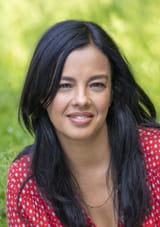 Liz_Bonnin,_2018_(cropped)