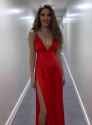 Image to video 丨 dress falls off and reveals completely naked body. Her body is (1)_thumb.jpg