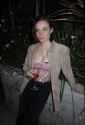 2025-05-27-01h56m11s_seed97846129_Fast motion. The person in photo&#039;s upper articles_thumb.jpg