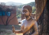 Buddhist-nun-statue-CCrowell-1600