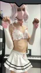 fppx0ag6y1x81_thumb.jpg