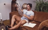 Mike Mentzer reading a newspaper