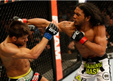 ufox10_11_henderson_vs_thomson_009