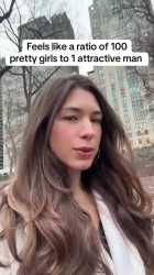 New York City foid doesn&#039;t see any attractive men in the city (1)_thumb.jpg