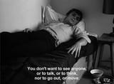un homme qui dort