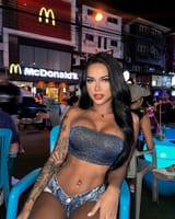 ladyboy49