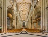 2560px-York_Minster_Nave_1,_Nth_Yorkshire,_UK_-_Diliff