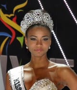 Miss-universe-2011-leila-lopes