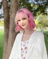 bianca-devins-portrait