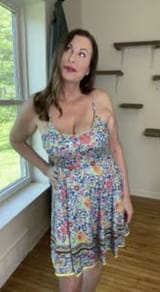 2022-pose-7-sundress