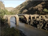 Sebara_Dildiy_(Broken_Bridge)_on_Blue_Nile_River