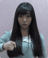 mina-hand-gesture