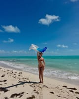 millie-beach-4