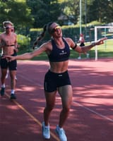 suzanne-schulting-v0-o89l1hs8oi7f1