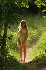 amber-moore-00