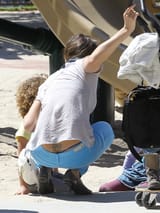 39337_celebrity_paradise.com_TheElder_JessicaAlba2012_04_02_StrollonMelroseinLA31_122_941lo