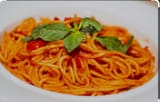 spaghete-cu-sos-rosu