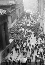 Crowd_outside_nyse