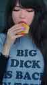 ASIAN GORLY eat burg_thumb.jpg