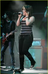 kelly-clarkson-wango-tango-2007-03