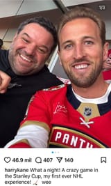 english-footy-star-harry-kane-went-to-game-4-of-the-stanley-v0-snsjhh2q4q6f1