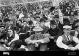 crowd-at-baseball-game-new-york-giants-versus-chicago-cubs-polo-grounds-G0Y7CA